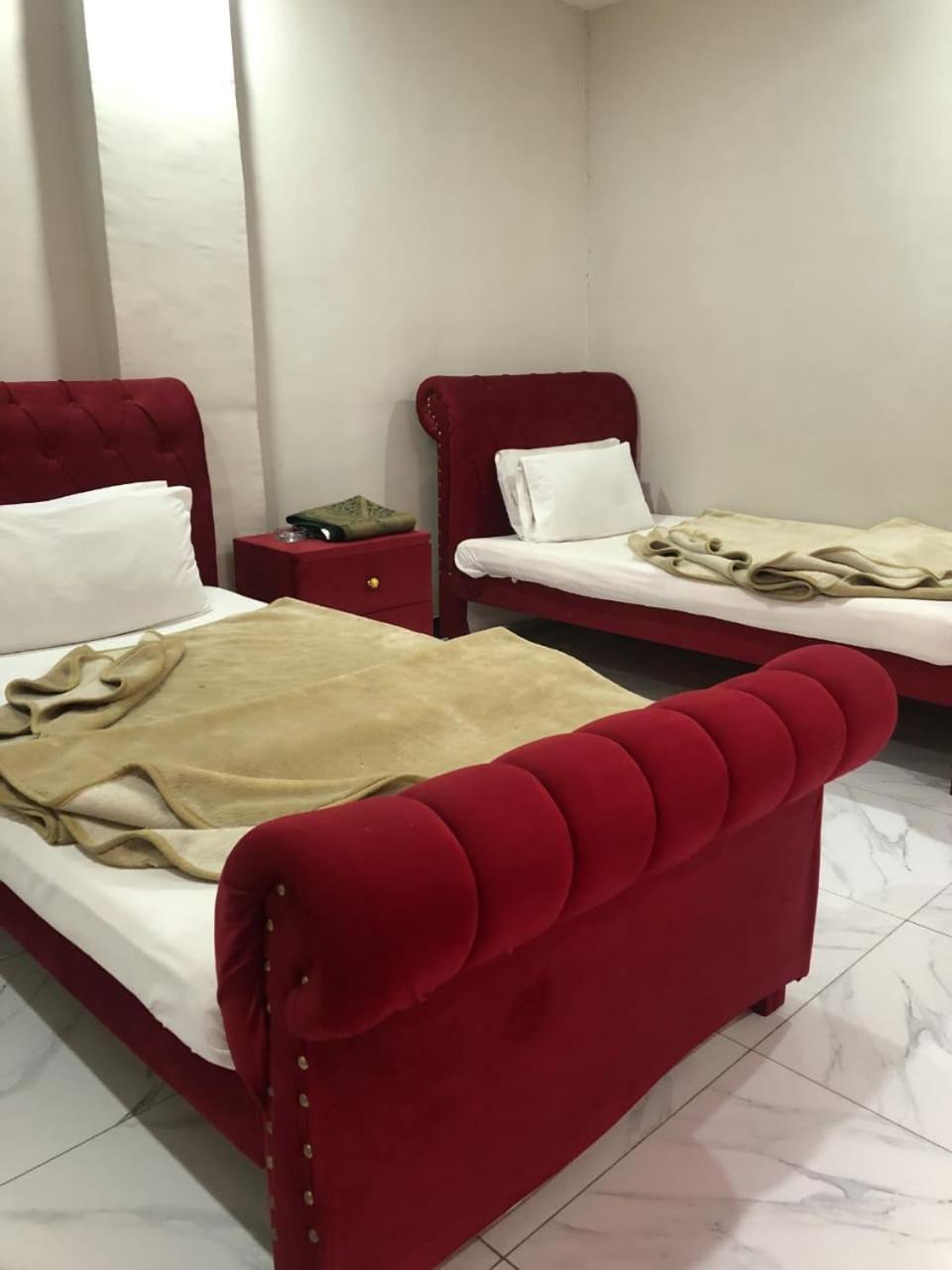 Hotel Islamabad Crown Равалпинди Екстериор снимка